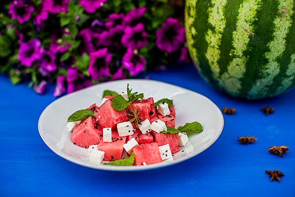 Watermelon salad with the addition of cottage cheese in the menu of the fermented milk version of the watermelon diet